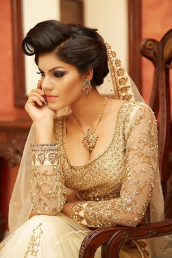 slick bun, hair bun, bridal makeup, bridal look