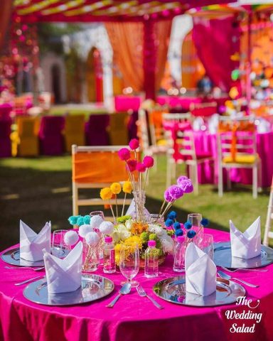 pom pom centrepiece