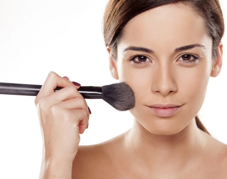 Best-Foundation-for-oily-skin